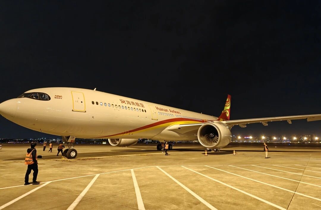 新海航金鹿公务尊捷航服顺利完成空客A330-900中国巡演地面保障工作