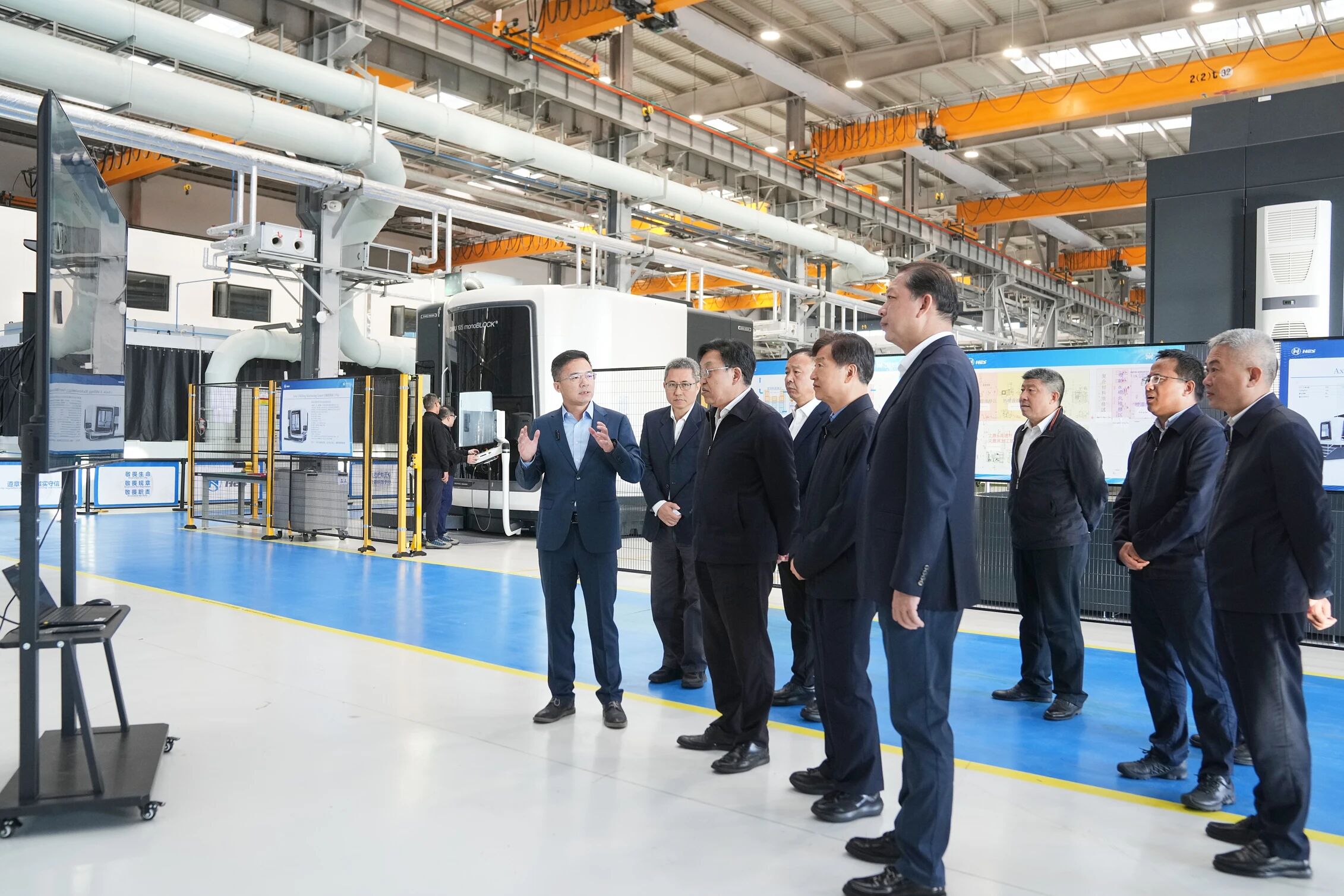 冯飞刘小明专题调研航空保税维修业务开展情况